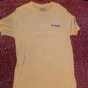 Columbia T-shirt